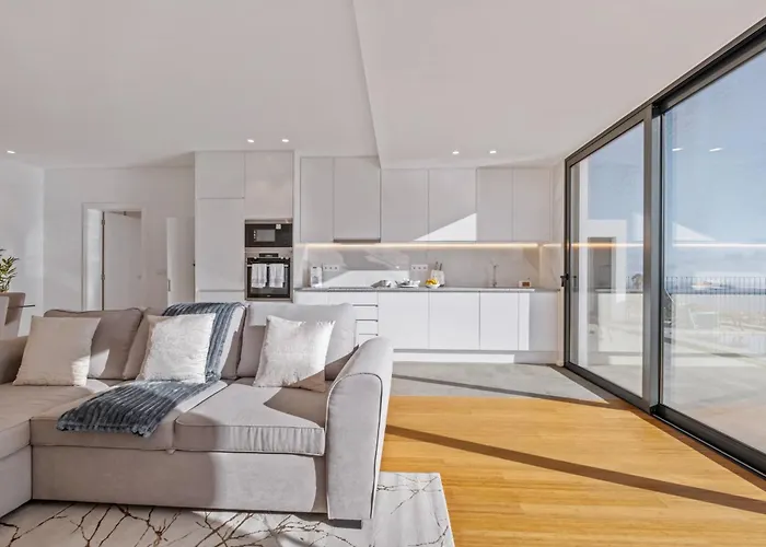 Atlantic Bloom By Homie דירה פונשל