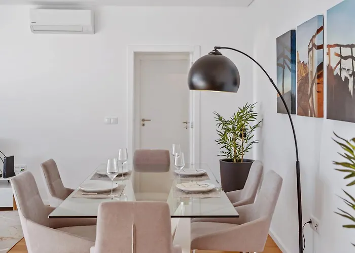 Atlantic Bloom By Homie פונשל