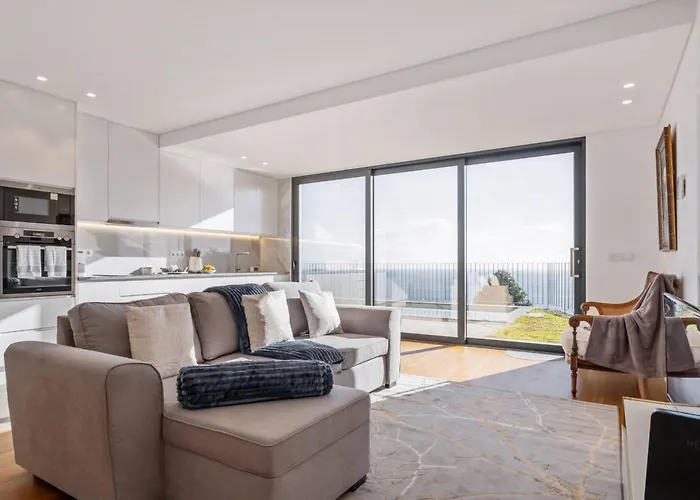 Atlantic Bloom By Homie * Funchal (Madeira)